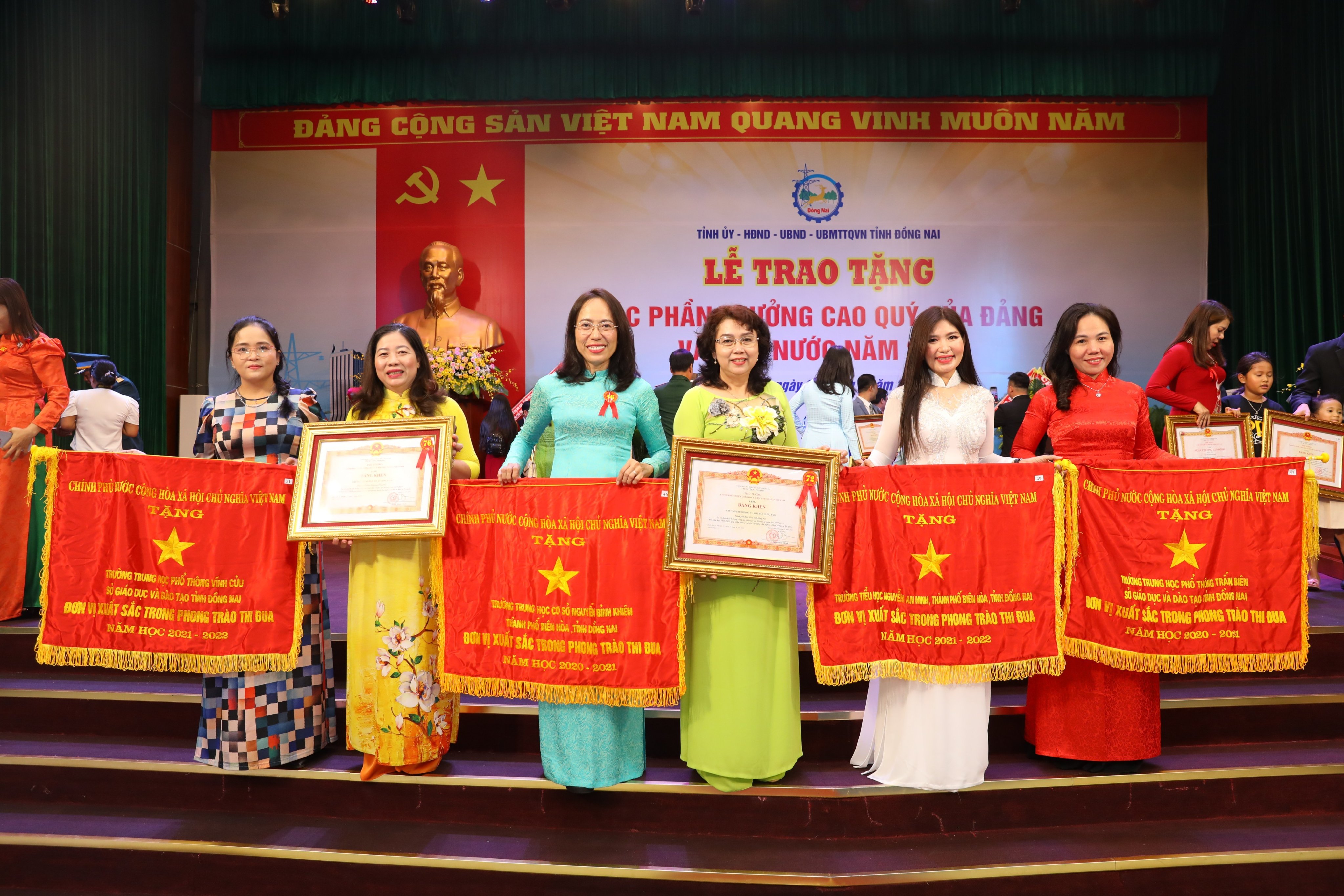 Một số hình ảnh trong buổi lễ