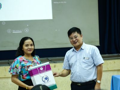 Chào đón đoàn học sinh trường THPT Vĩnh Cửu đến tham quan và tìm hiểu Trường Đại học Luật TP.HCM